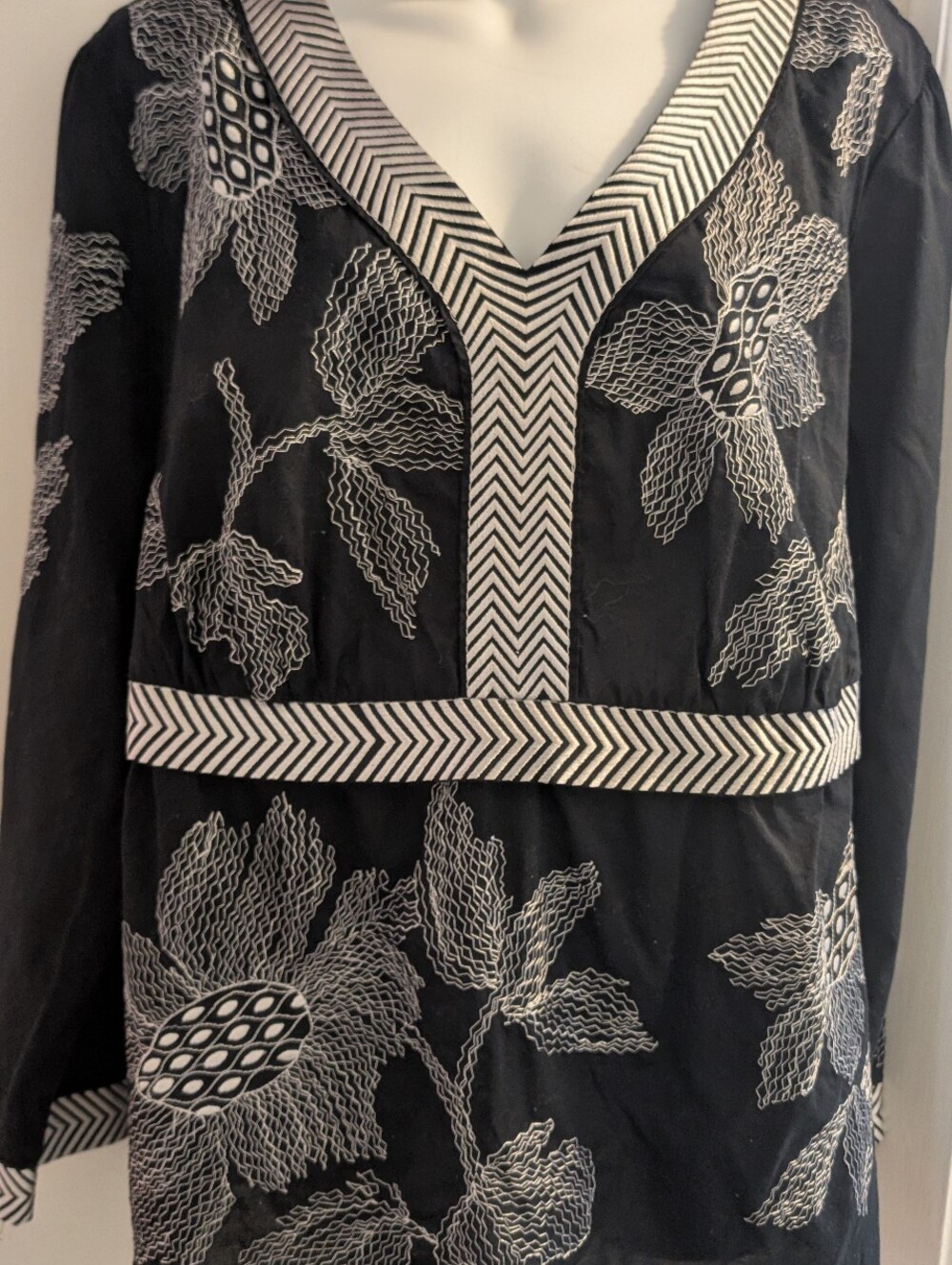 Lane Bryant Black Floral Embroidered V-Neck Women’s Top. Embroidered Details. 18
